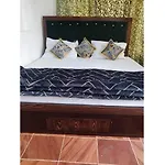 Ikhlas Guest House, Srinagar