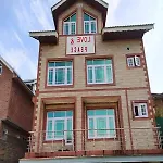 Love And Peace Homestay
