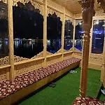 Hb Alps Houseboat