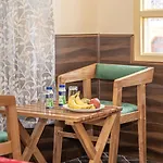 Hotel Nouvella Residency