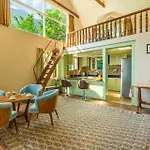 Stayvista At Aaram Gah With Lawn, Bonfire, Bbq