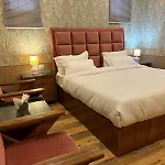 Ginkgo Leaf Home Stay