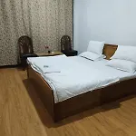 Hotel Ruby And Restaurant