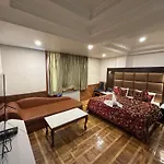 Opera Inn