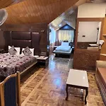 Opera Inn