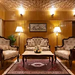 Moghal Mahal Resort Rajbagh Srinagar