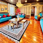 Hayat Group Of Houseboats
