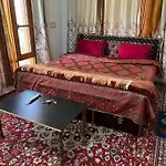 Sakura Guesthouse