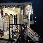 Houseboat New Jahangir And Morning Car