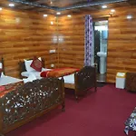 Heritage New Moon Group Of Houseboat