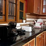 Blue Bells Highway Lodge, Srinagar
