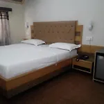 The Hyde Park Inn