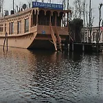 Floating Heaven Group Of Houseboats