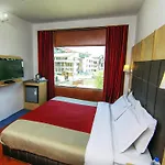 Hotel Holiday Plaza