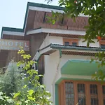 New Kashmir Palace