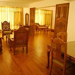 Hotel Grand Mahal