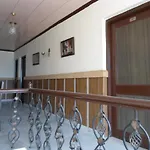 Hotel Lake Avenue