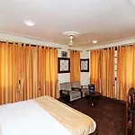 Oyo 22081 Hotel Shree Mazda