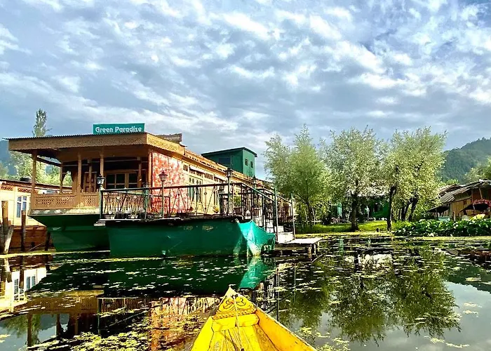 Green Paradise Houseboat - Centrally Heated