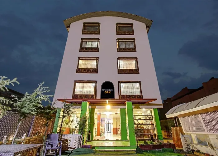 Townhouse Oak The Saffron Hotel