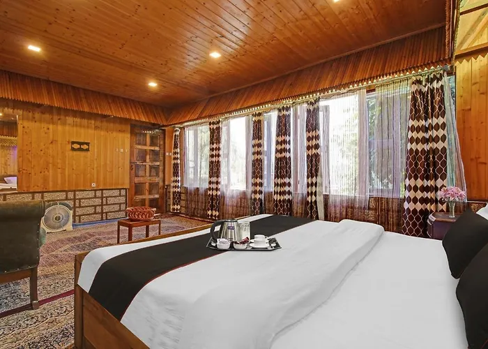 Hotel Lake Side