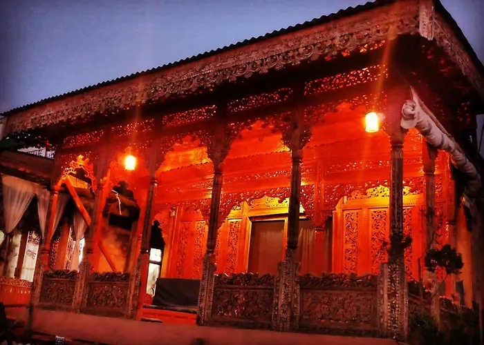 Himalayan Heritage Group Of Houseboats