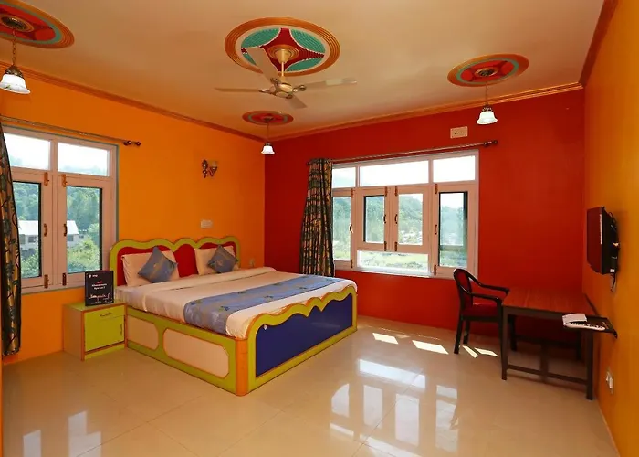 Super Oyo Hotel El Classics