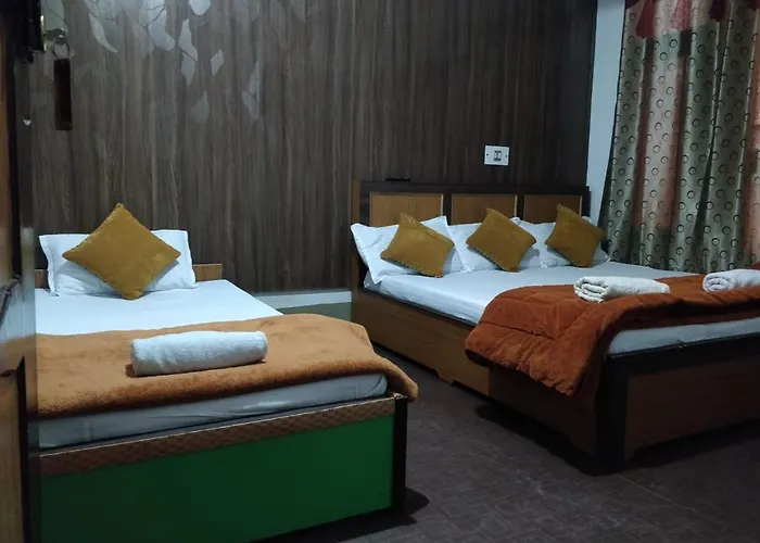 Hotel Kashmir Heart Q Residency
