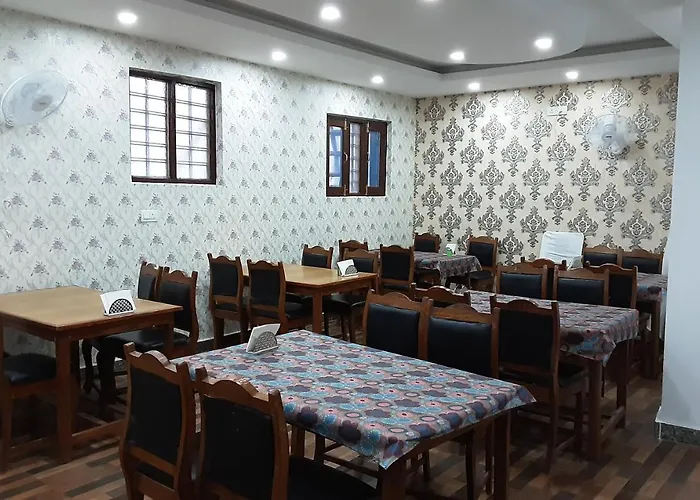 Hotel White Stone Srinagar