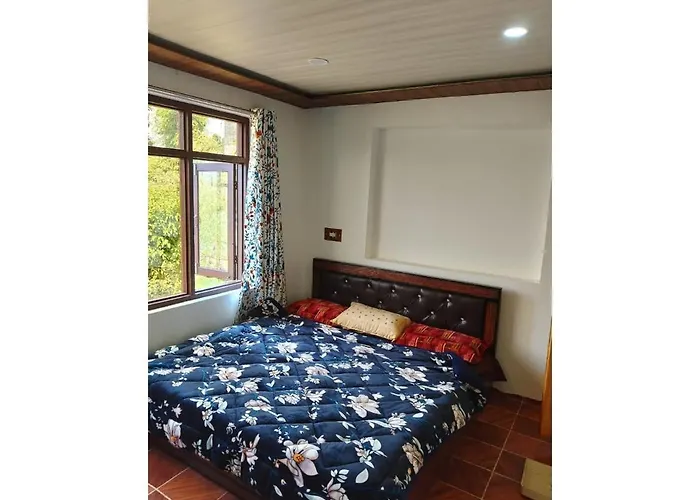 Ikhlas Guest House, Srinagar