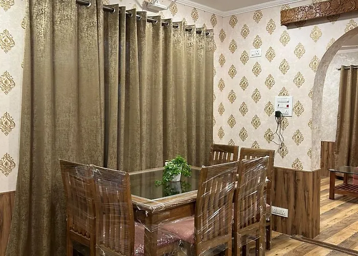 Ginkgo Leaf Home Stay