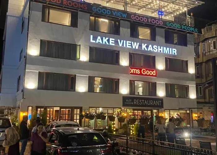 Hotel Lake View Kashmir