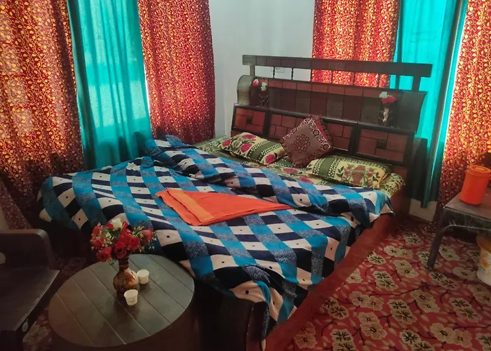 Kashmir Naaz