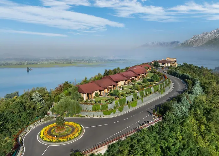 Taj Dal View Srinagar