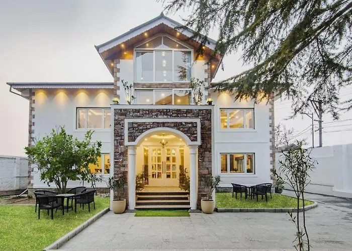 Elegance In Nigeen