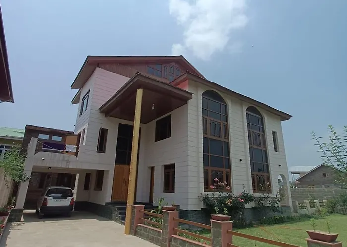 Labeeks Villa