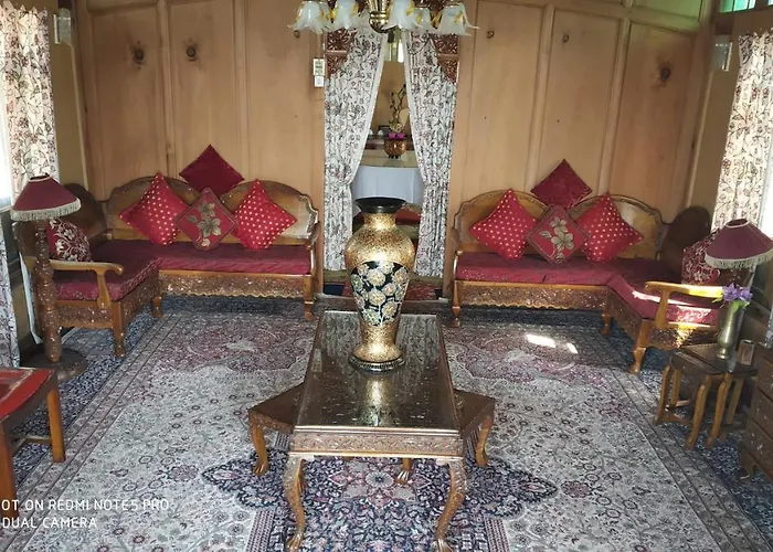 Persian Palace Group Of Houseboats