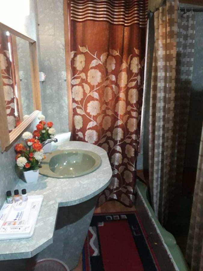 Swan Heritage Houseboats Hotel Srinagar (Jammu and Kashmir)