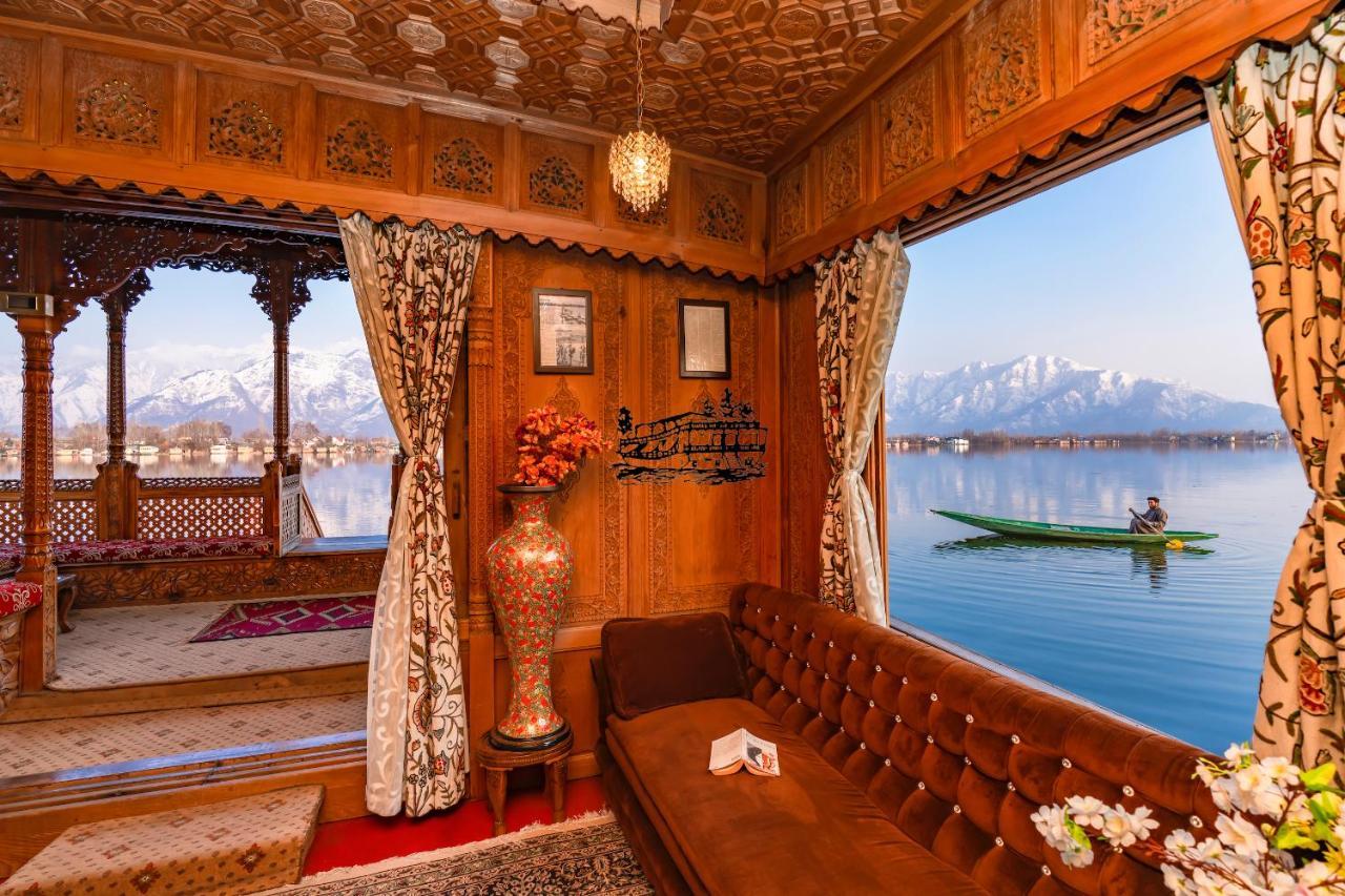 New Jacquline Heritage Houseboats 4* Srinagar (Jammu and Kashmir)