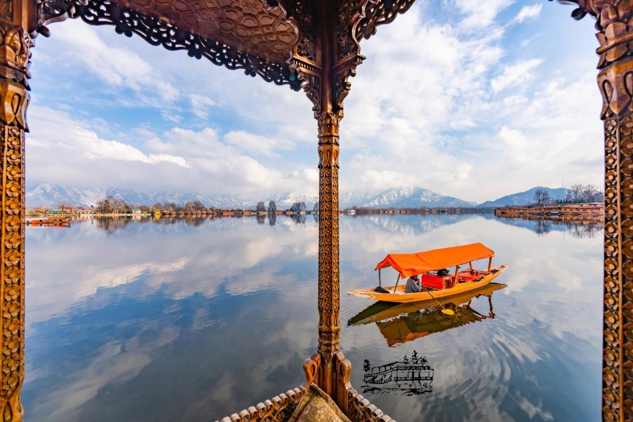 New Jacquline Heritage Houseboats Hotel 4*