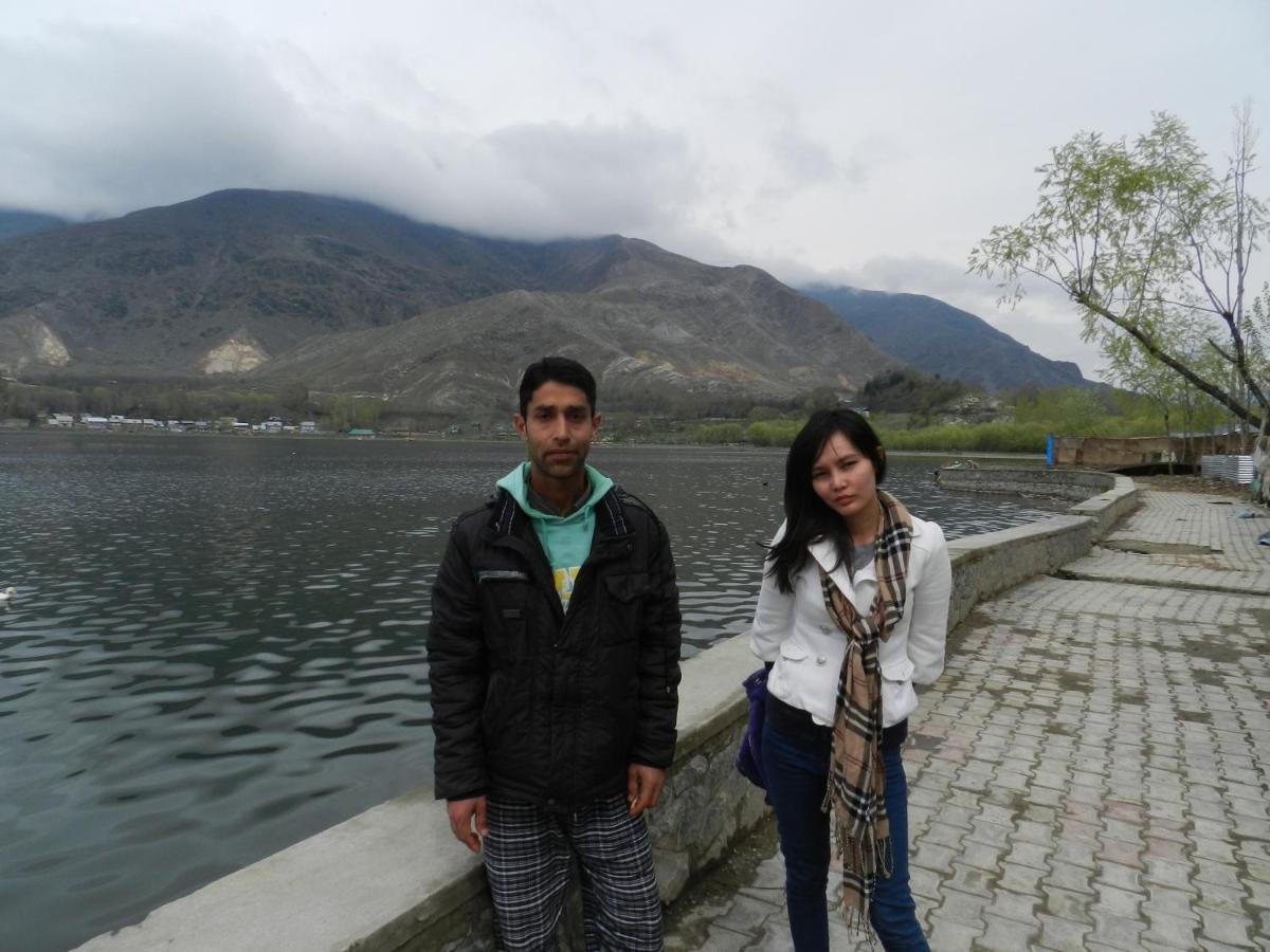 Houseboat Zaindari Palace 4*