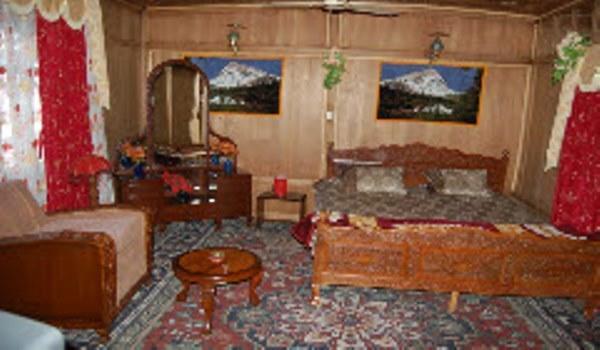 Botel Houseboat Taj Palace Srinagar (Jammu and Kashmir)