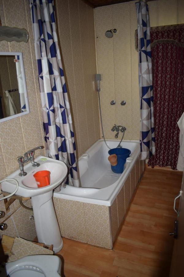 Houseboat New Sultan Palace Botel