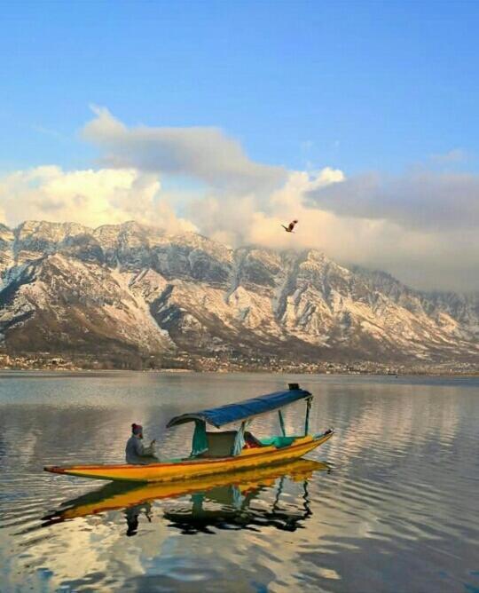 Houseboat New Jahangir And Morning Car 3* Srinagar (Jammu and Kashmir)