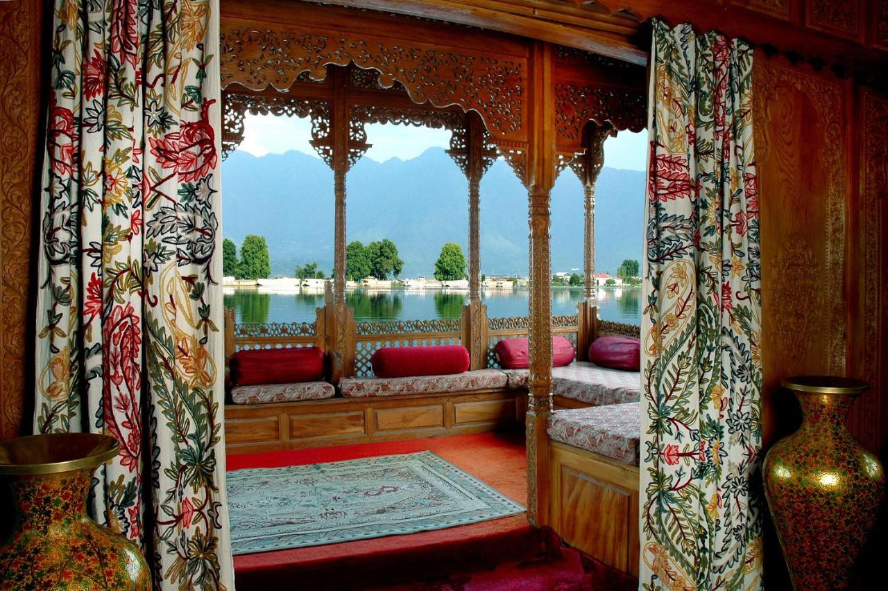 Welcomheritage Gurkha Houseboats Srinagar (Jammu and Kashmir)