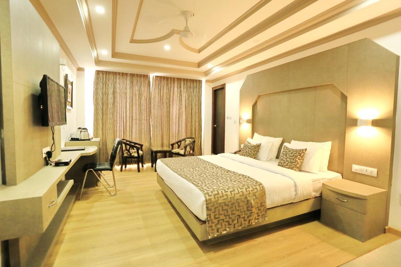 Crown Plaza Residency Hotel