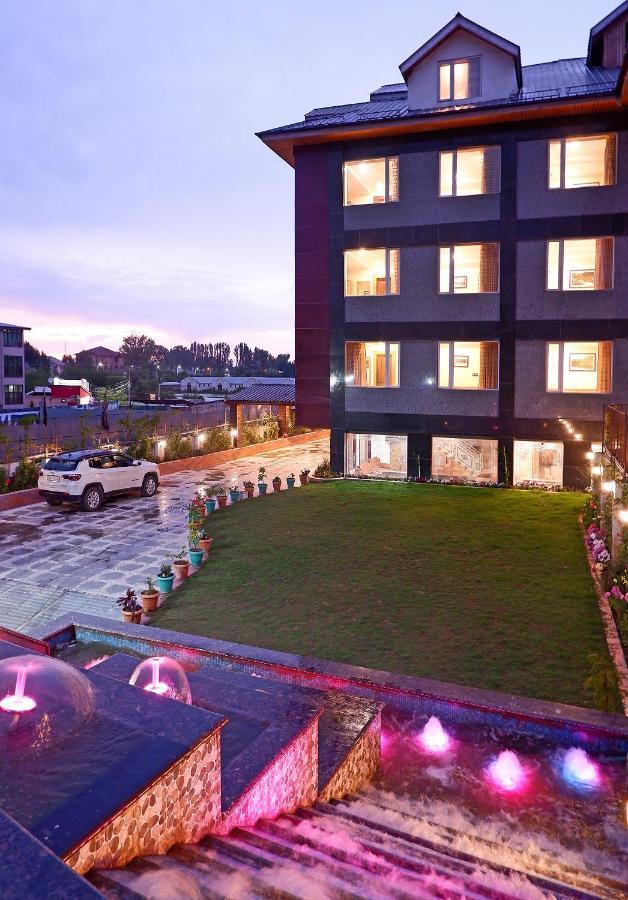 Opera Hotel 4*