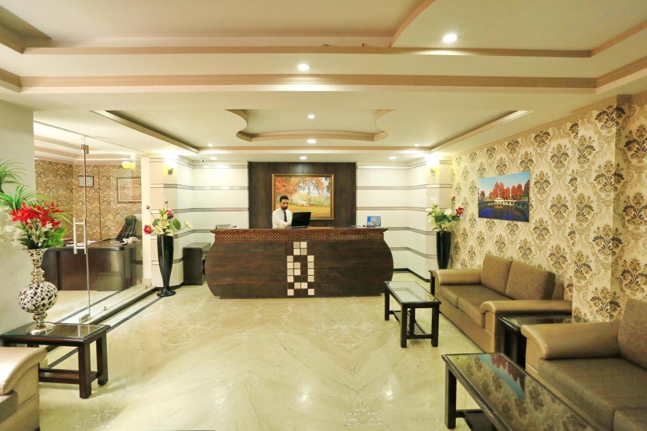 Crown Plaza Residency Hotel 3*