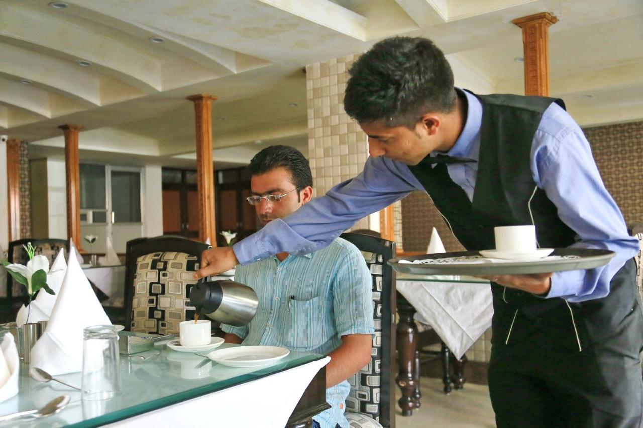 Crown Plaza Residency Hotel Srinagar (Jammu and Kashmir)