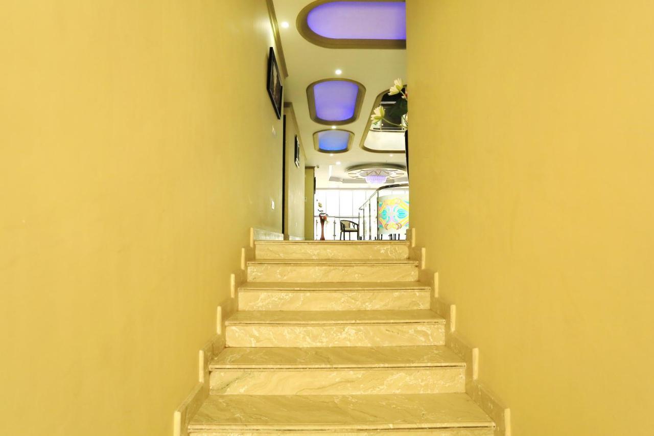 Crown Plaza Residency Hotel Srinagar (Jammu and Kashmir)